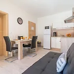 Apartament Bosko *