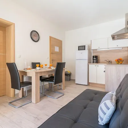 Apartment Bosko *
