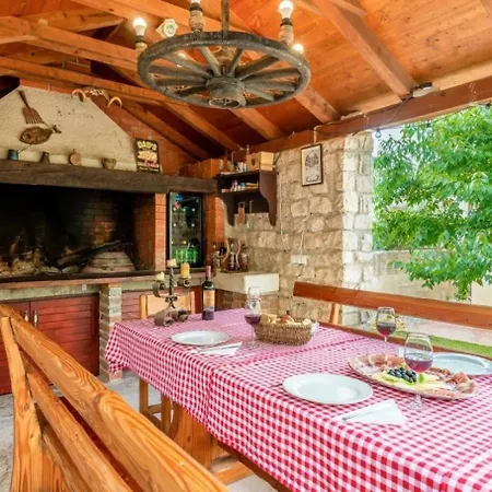 Bosko Apartment Nin