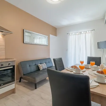 Bosko Apartment Nin